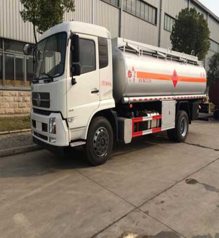 車廂聚脲防護(hù)噴涂機(jī)-剛性聚脲耐磨液壓噴涂機(jī)(圖1) 特殊車輛車廂聚脲耐磨噴涂案例