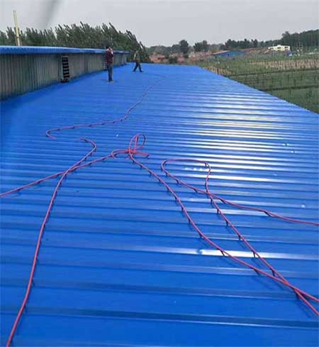 金屬屋面防水防腐噴涂機(jī) 聚脲價格多少錢(圖2)